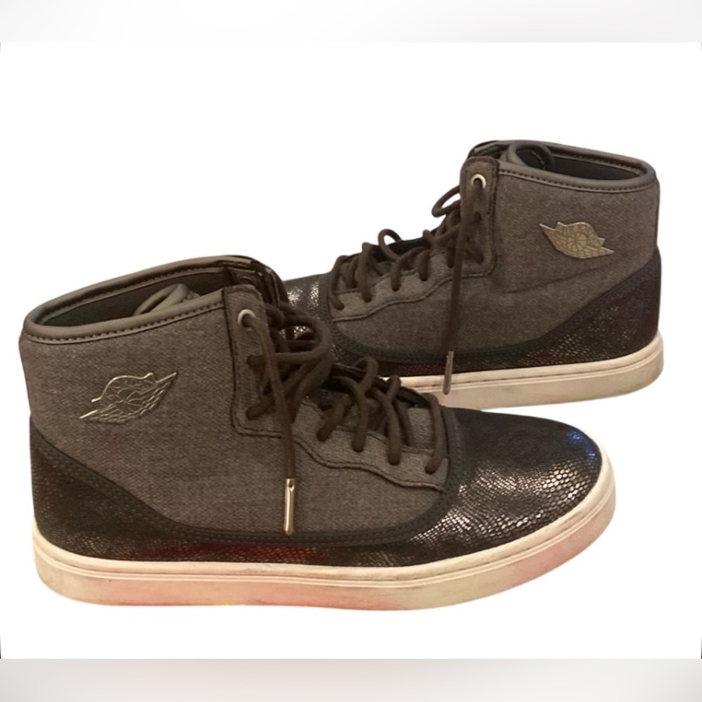 Nike Air Jordan Jasmine Premium GG Shoes YOUTH Size 5Y Grey Black 807711-205